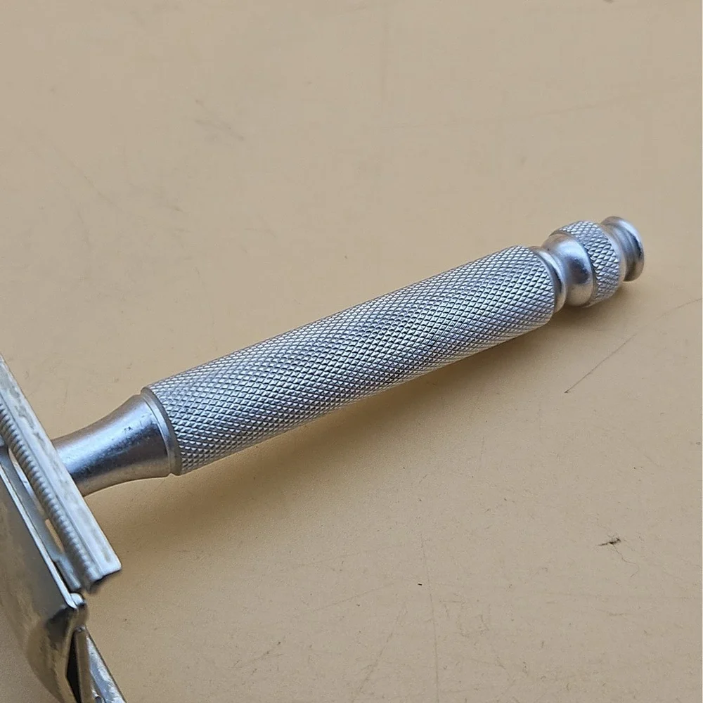 gillette really cool